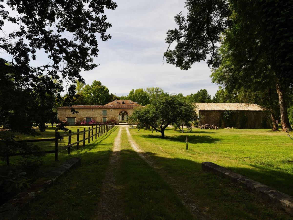 Chateau De L'Isle - Chambres D'Hotes Castelnau de Medoc Bagian luar foto