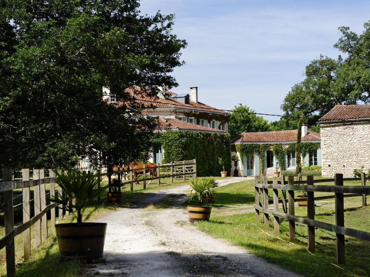 Chateau De L'Isle - Chambres D'Hotes Castelnau de Medoc Bagian luar foto