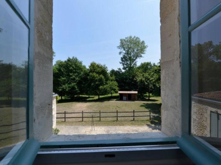 Chateau De L'Isle - Chambres D'Hotes Castelnau de Medoc Bagian luar foto